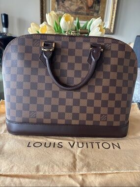 ❌SOLD❌Louis Vuitton Damier Ebene Alma Handbag with Gold Hardware
